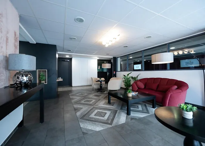 Hôtel accueillant les animaux: Nemea Appart Hotel Quai Victor Tours Centre