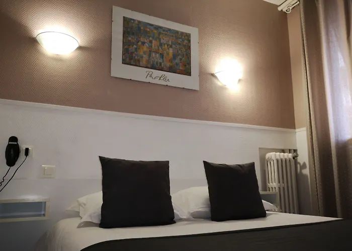 Hotel Trianon Tours